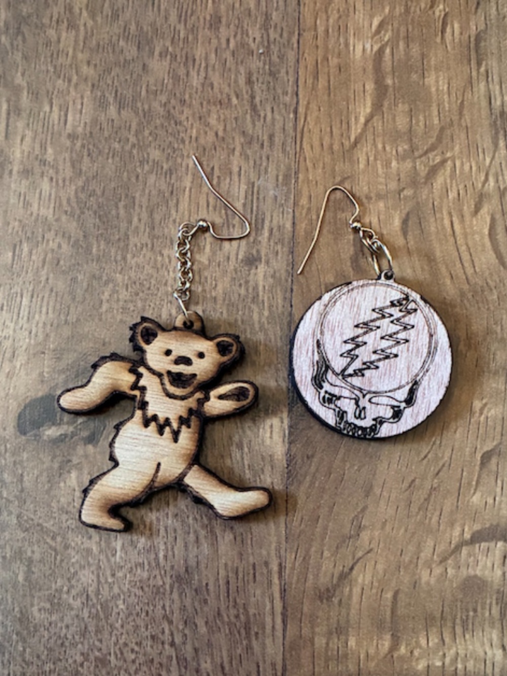 Stealie Dancing Bear Earrings